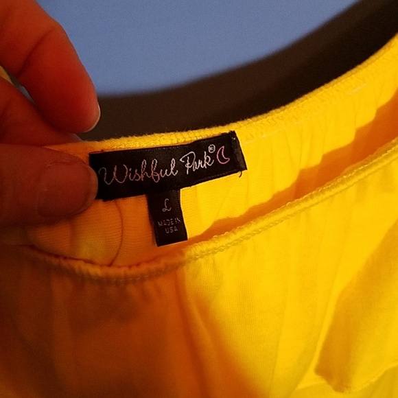 Wishful Park Yellow Feather Design Off Shoulder - Picture 3 of 4